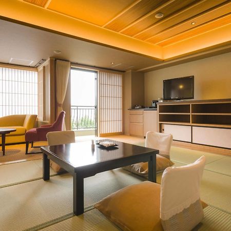 Hotel Kaneyamaen Fujiyoshida Exterior photo